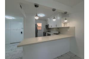 7610 Stirling Rd 207f, Davie