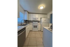 9540 Sunrise Lakes Blvd 208, Sunrise