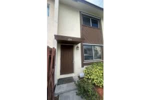 6609 Winfield Blvd 104-a, Margate