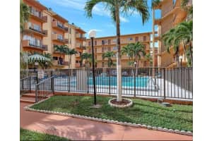 1900 W 54th St 307, Hialeah