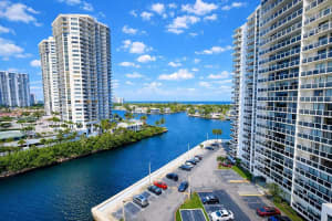 20505 E Country Club Dr 1033, Aventura