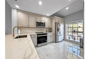 1977 Sw 15th St 116, Deerfield Beach