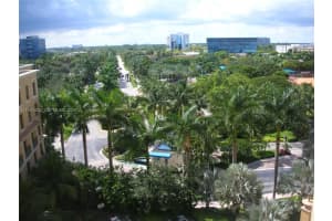 3102 Ne 210th Ter, Aventura