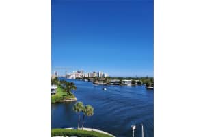 20515 E Country Club Dr 644, Aventura