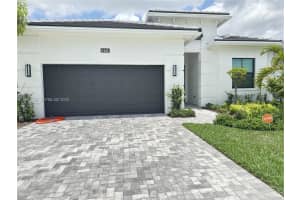 5444 Sw Saint Armands Way, Westlake