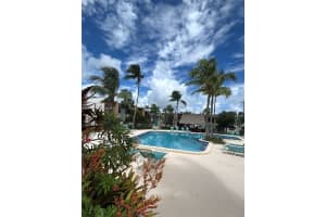 8261 Sw 128th St 202, Pinecrest