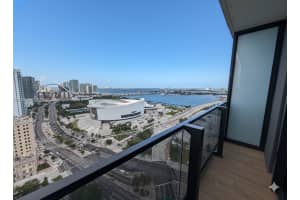 398 Ne 5th St 1905, Miami