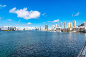 301 174th St 619, Sunny Isles Beach