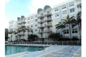 498 Nw 165th St Rd D-507, Miami