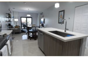 4740 Nw 84th Ct 43, Doral