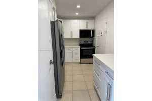 1865 79th St Cswy 15a, North Bay Village