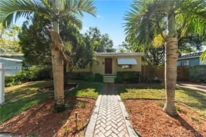 12110 Ne 11th Pl, North Miami