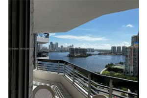 3400 Ne 192nd St 2102, Aventura