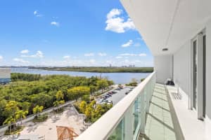 100 Bayview Dr 1024, Sunny Isles Beach
