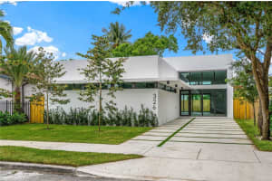326 Nw 40th Street, Miami 326 Nw 40th Street, Miami