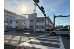 6890 Abbott Ave 4a, Miami Beach