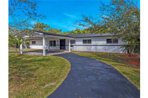 7695 Sw 142nd St, Palmetto Bay