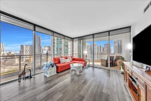 90 Sw 3rd St 2604, Miami