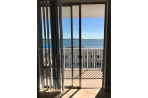 1801 S Treasure Dr 524, North Bay Village