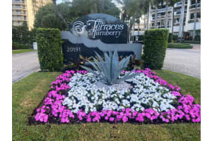 20191 E Country Club Dr 911, Aventura