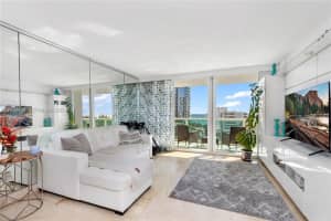 100 Bayview Dr 907, Sunny Isles Beach