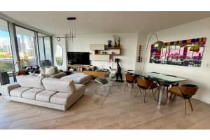 488 Ne 18th St 700, Miami