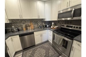 7823 Miller Dr C207, Miami