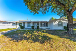 10535 Sw 161st Ter, Miami