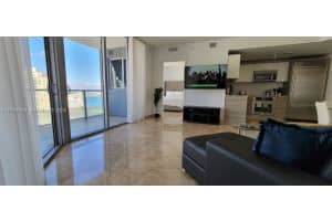 1300 Brickell Bay Dr 3007, Miami