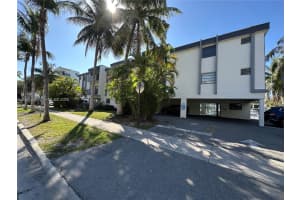 3582 Ne 171st Street 301, North Miami Beach
