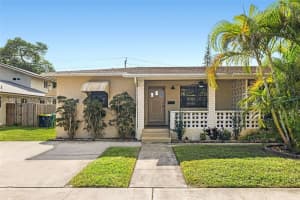 206 Se 5th St ., Dania Beach