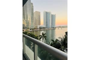 465 Brickell Ave 618, Miami