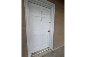 260 Nw 107th Ave 212, Miami 260 Nw 107th Ave 212, Miami