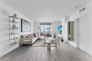 701 Brickell Key Blvd 1506, Miami