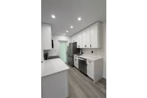 363 Washington Ave 35, Miami Beach