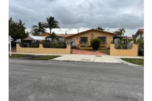 9832 Sw 27th Ter, Miami