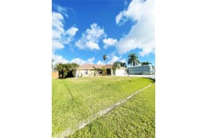 357 Ne Gulfstream Ave -, Port Saint Lucie