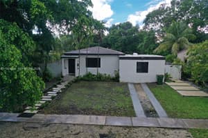 260 Nw 133rd St, North Miami