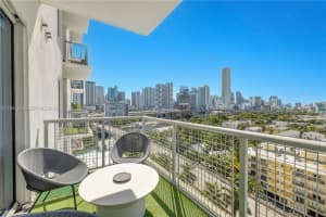 10 Sw South River Dr 1111, Miami