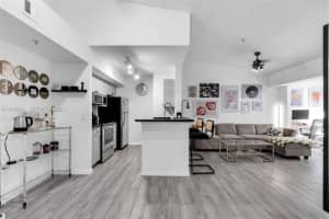 2457 Centergate Dr 306, Miramar