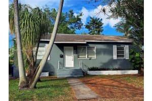 335 Nw 102nd St, Miami