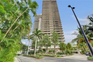 19667 Turnberry Way 12f, Aventura