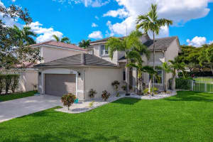 940 Sw 177th Way, Pembroke Pines