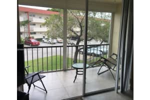 311 S Hollybrook Dr 202, Pembroke Pines