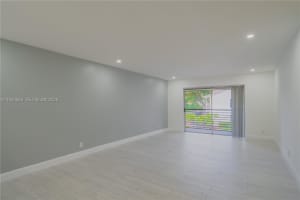 2830 Riverside Dr 201-3, Coral Springs