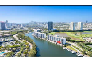 400 Diplomat Pkwy 302, Hallandale Beach