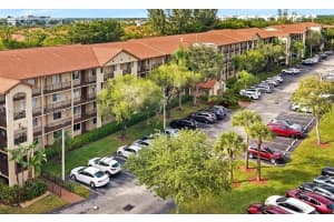 900 Sw 142nd Ave 305l, Pembroke Pines