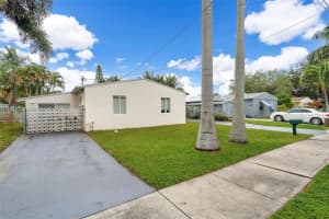 2721 Harding St, Hollywood