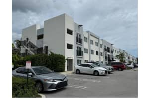 14752 Ne 6th Ave 107, Miami