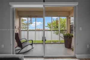 13355 Sw 16th Ct 211e, Pembroke Pines